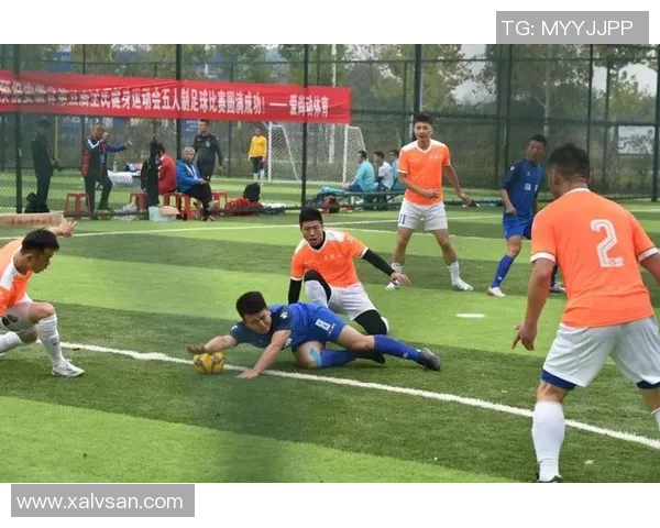 名鞋库足球鞋助你在绿茵场上尽显风采与实力，尽享运动激情与舒适体验