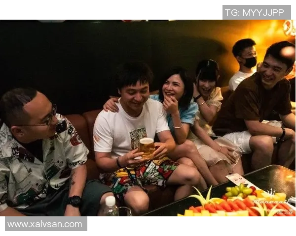 四人足球游戏的乐趣与策略探索让你尽享激情与团队合作的魅力